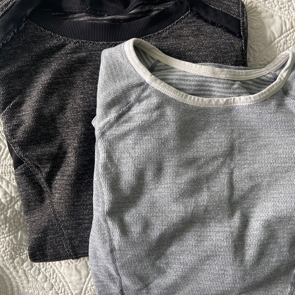 Lululemon lot of 2 long sleeve size 4 - Picture 3 of 4